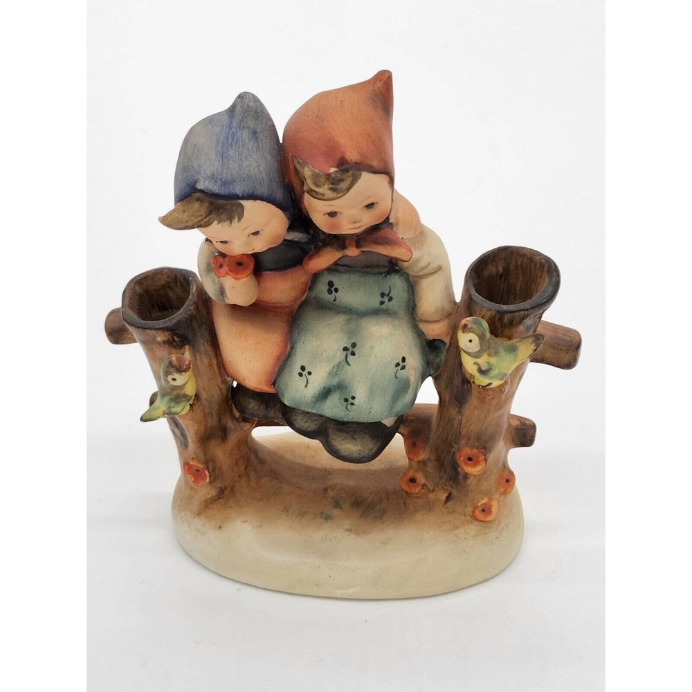 Goebel Hummel Figurine Coquettes HUM 179 TMK 2 Full Bee 5" Tall